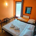 Nocleg ze śniadaniem Varavventura 3*